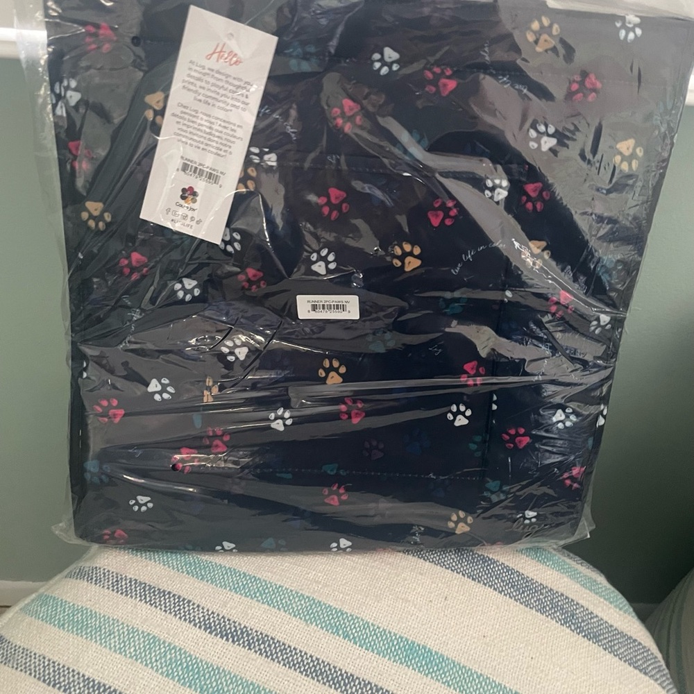 🐾 NWT Lug Runner 1 piece Tote in Paws Navy 🐾 - Picture 3 of 4